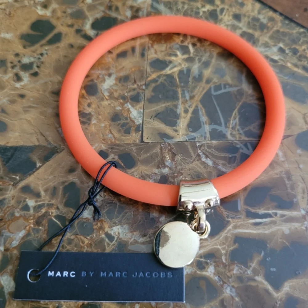 Marc Jacobs Orange Bracelet with Gold Charm - Picture 4 of 4